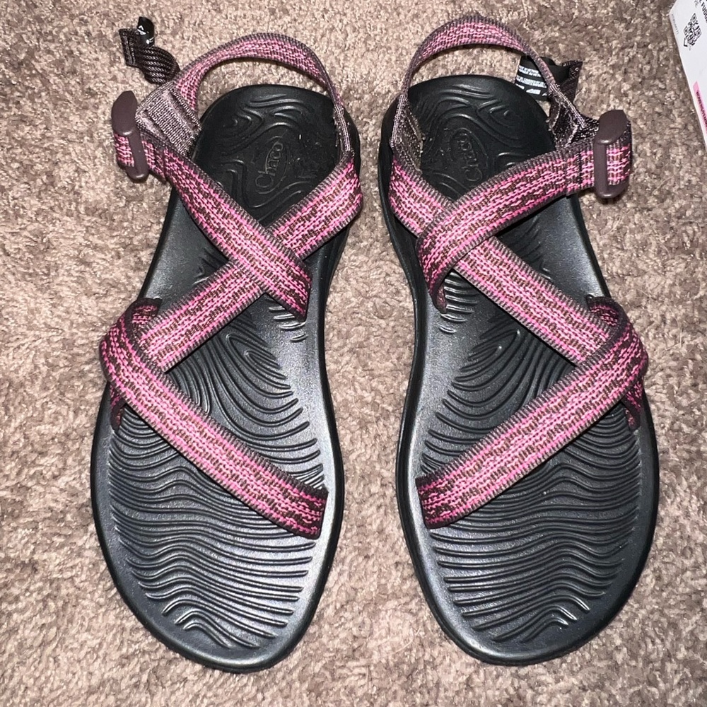 Chaco women’s Zvolv sandal size 8